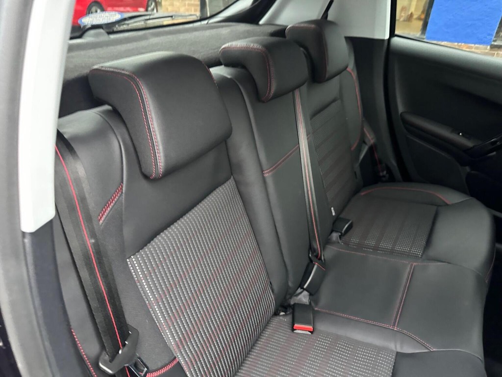 PEUGEOT 208 1.2 PureTech GT Line Euro 6 (s/s) 5dr 2015