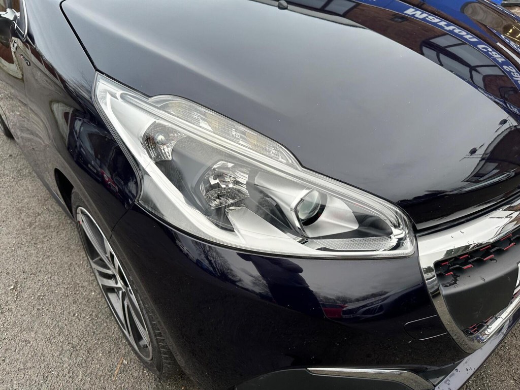 PEUGEOT 208 1.2 PureTech GT Line Euro 6 (s/s) 5dr 2015