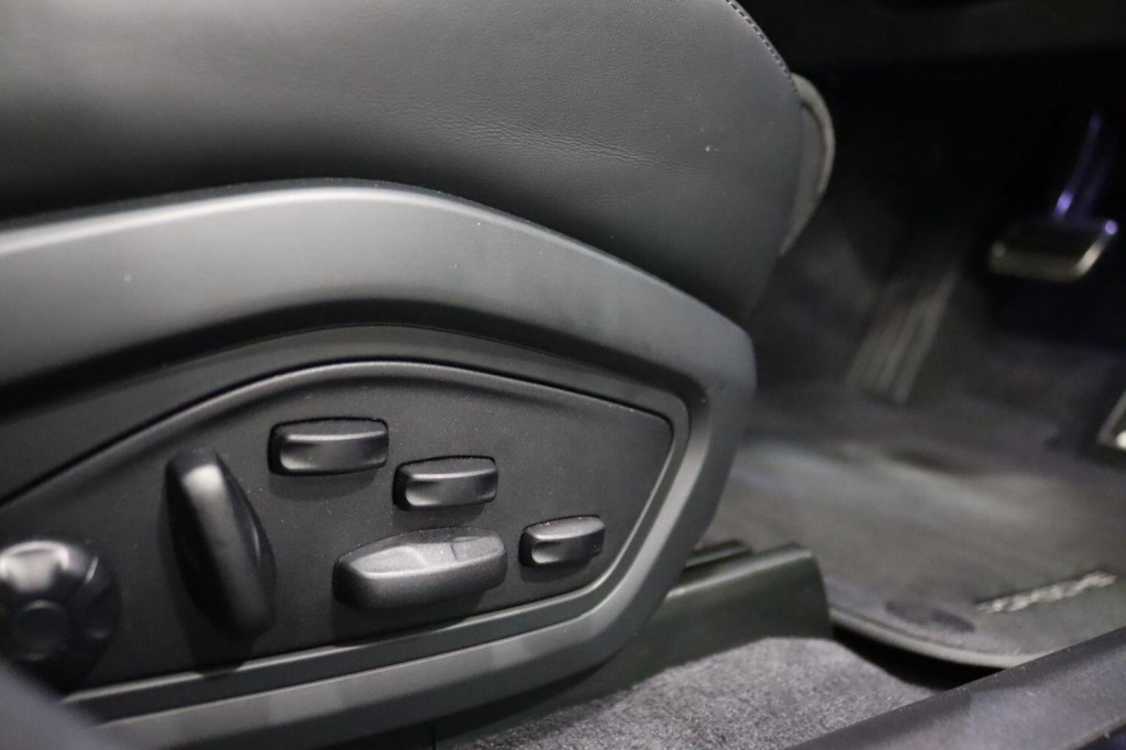 PORSCHE TAYCAN Performance Plus 93.4kWh GTS 2023