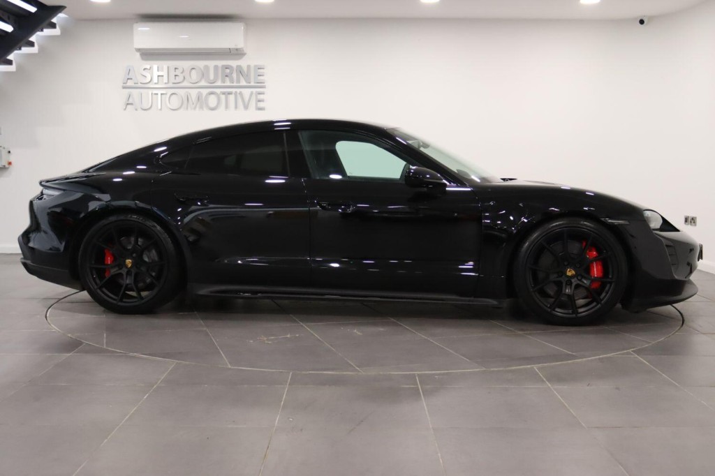 PORSCHE TAYCAN Performance Plus 93.4kWh GTS 2023