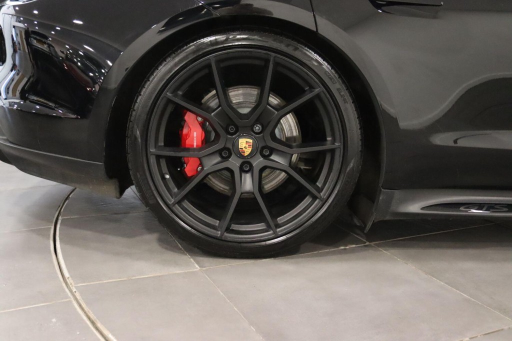 PORSCHE TAYCAN Performance Plus 93.4kWh GTS 2023