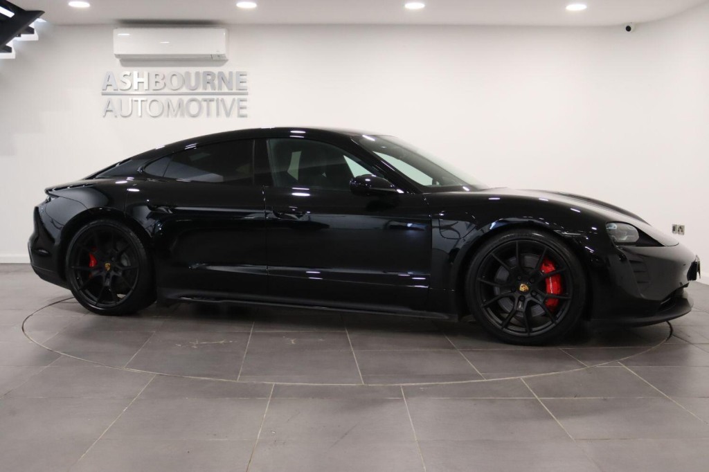 PORSCHE TAYCAN Performance Plus 93.4kWh GTS 2023