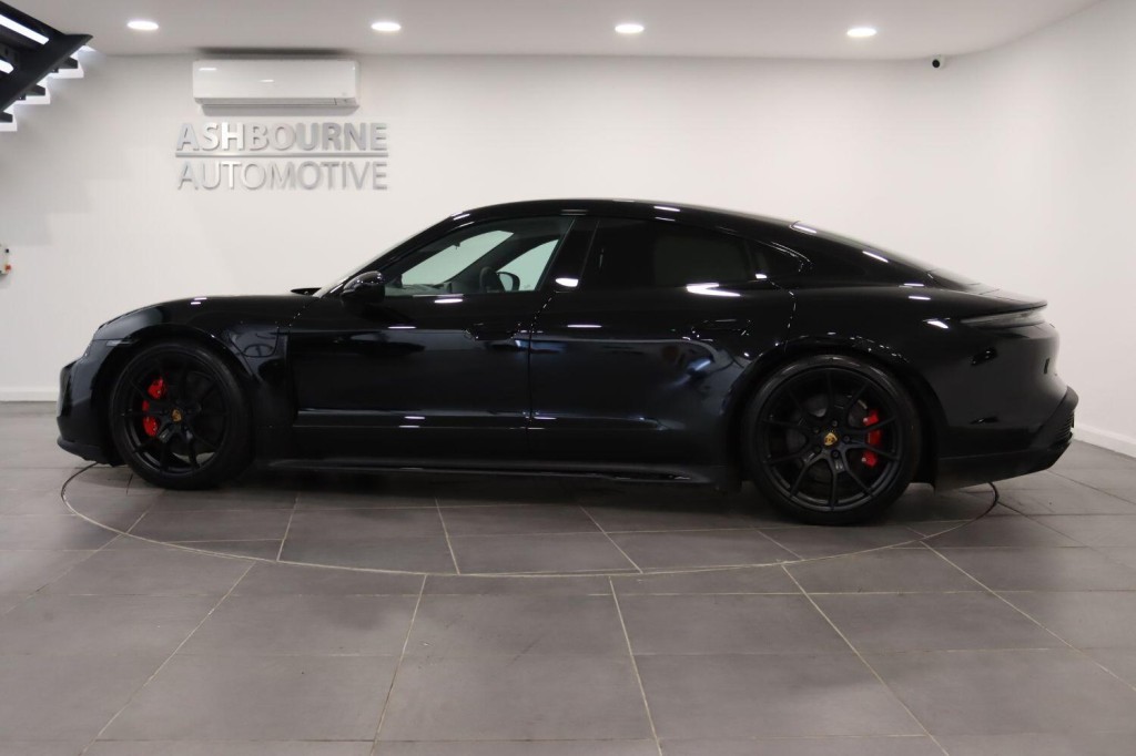 PORSCHE TAYCAN Performance Plus 93.4kWh GTS 2023