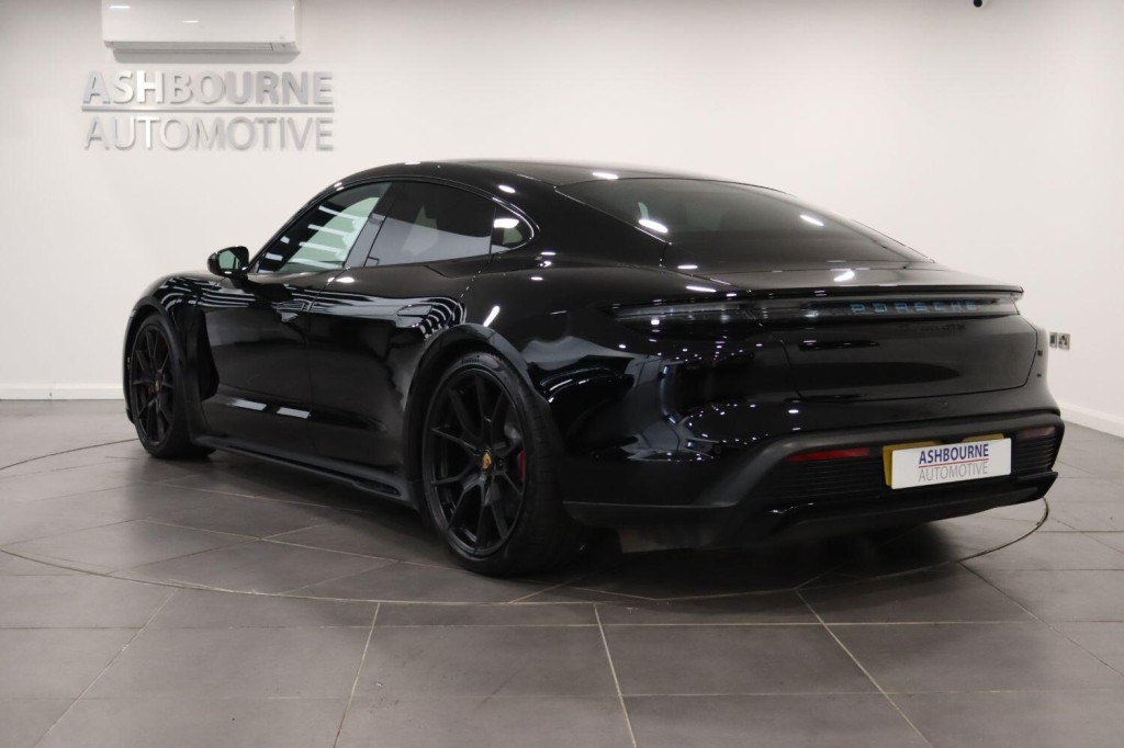 PORSCHE TAYCAN Performance Plus 93.4kWh GTS 2023