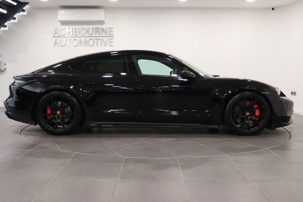 PORSCHE TAYCAN Performance Plus 93.4kWh GTS 2023