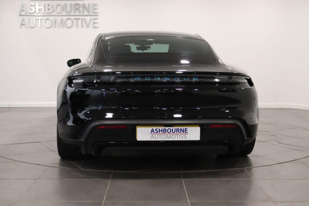 PORSCHE TAYCAN Performance Plus 93.4kWh GTS 2023