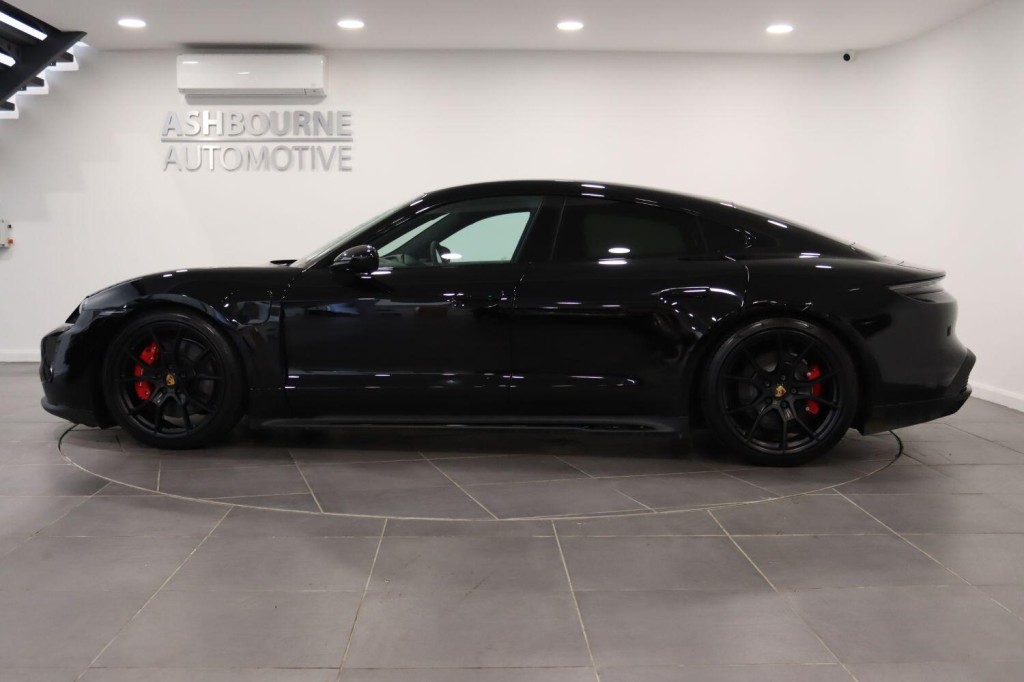 PORSCHE TAYCAN Performance Plus 93.4kWh GTS 2023