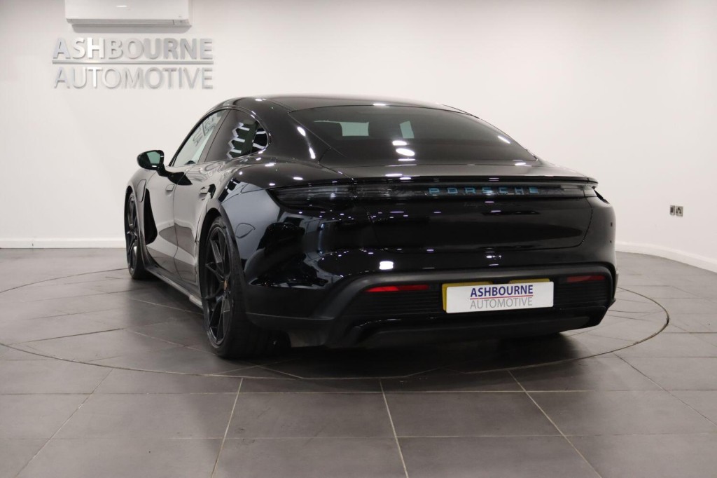 PORSCHE TAYCAN Performance Plus 93.4kWh GTS 2023