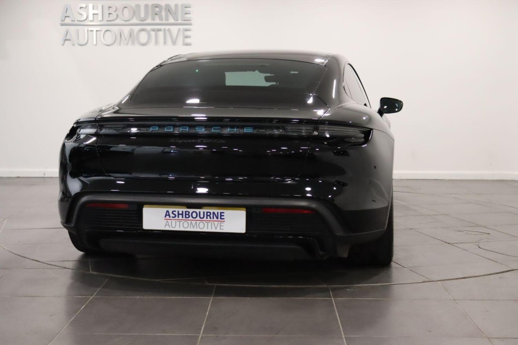 PORSCHE TAYCAN Performance Plus 93.4kWh GTS 2023