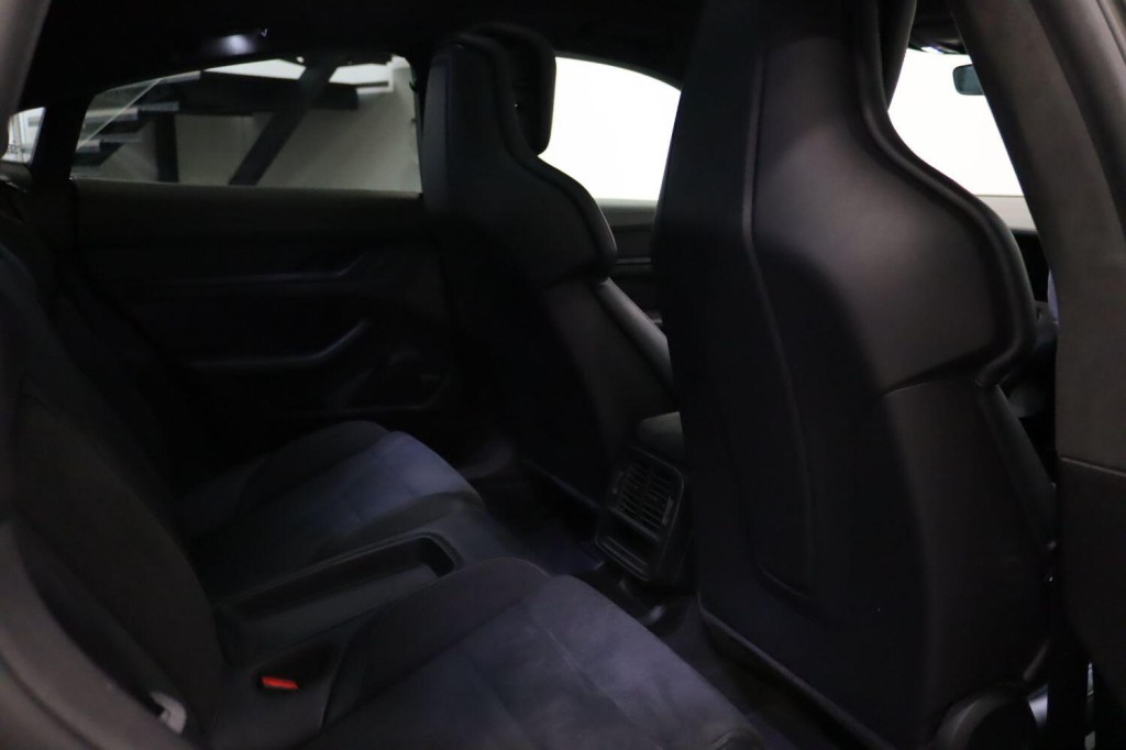 PORSCHE TAYCAN Performance Plus 93.4kWh GTS 2023