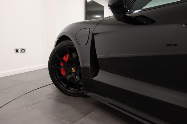 View PORSCHE TAYCAN Performance Plus 93.4kWh GTS