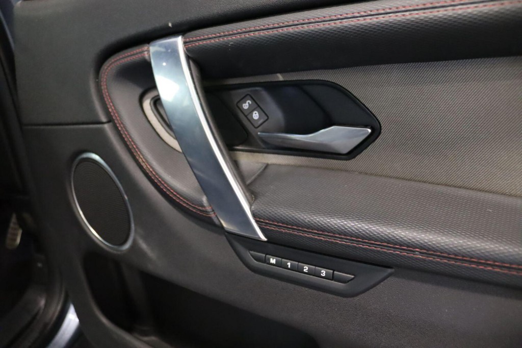 LAND ROVER DISCOVERY SPORT 2.0 D180 MHEV R-Dynamic SE 2019