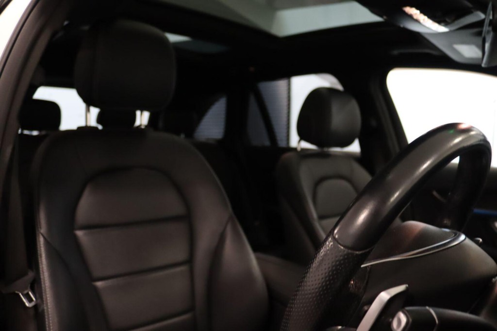 MERCEDES-BENZ GLC 2.1 GLC250d AMG Line 2017