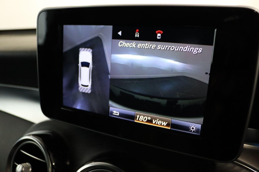 MERCEDES-BENZ GLC 2.1 GLC250d AMG Line 2017