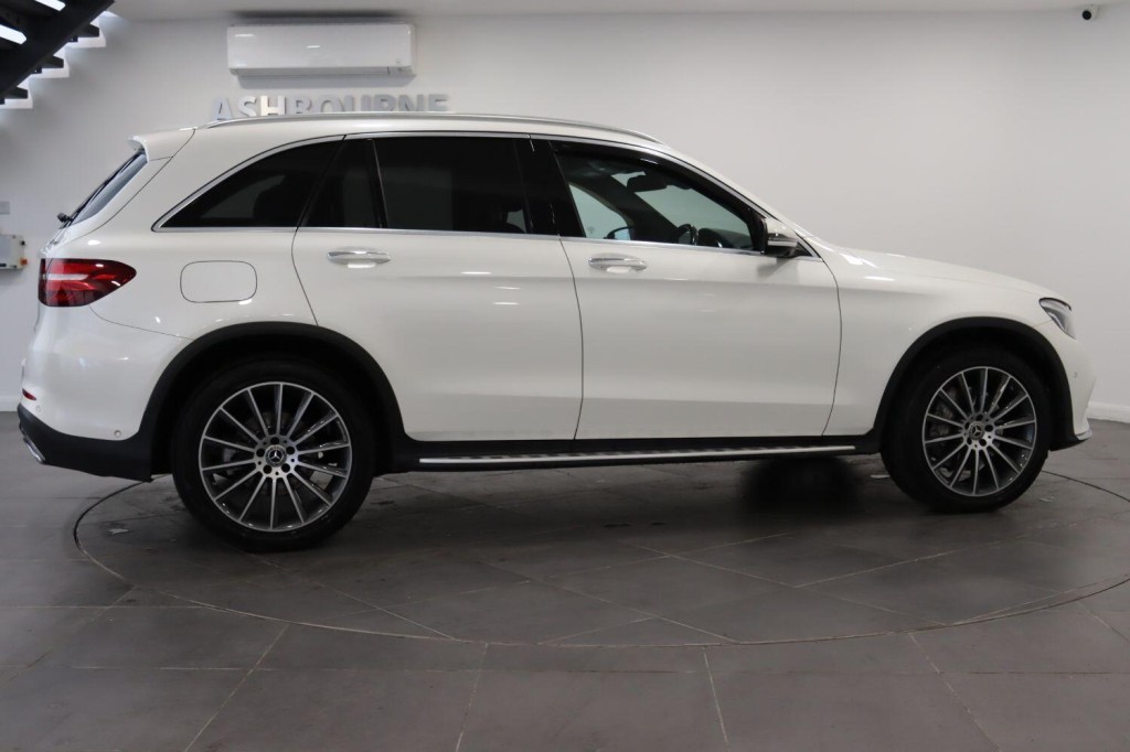 MERCEDES-BENZ GLC 2.1 GLC250d AMG Line 2017