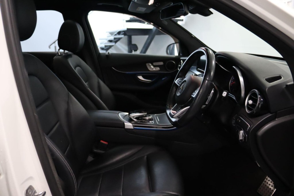 MERCEDES-BENZ GLC 2.1 GLC250d AMG Line 2017