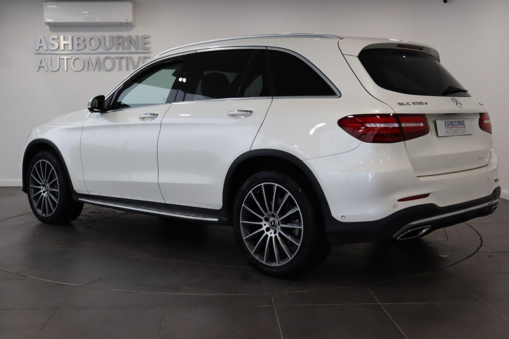 MERCEDES-BENZ GLC 2.1 GLC250d AMG Line 2017