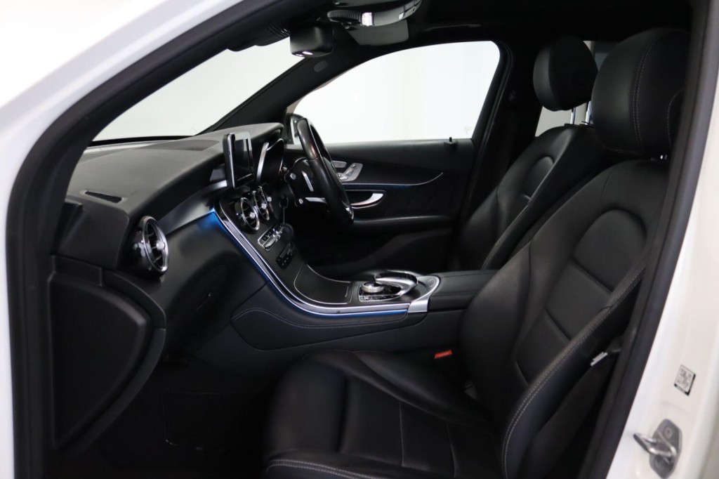 MERCEDES-BENZ GLC 2.1 GLC250d AMG Line 2017