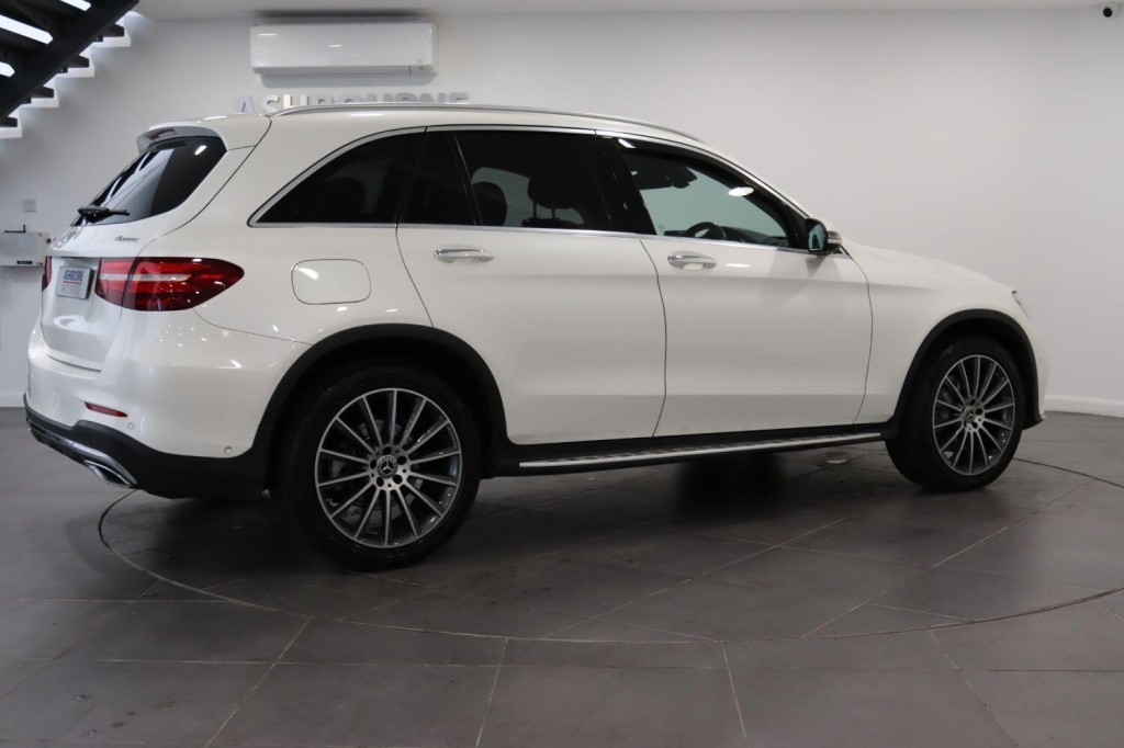 MERCEDES-BENZ GLC 2.1 GLC250d AMG Line 2017