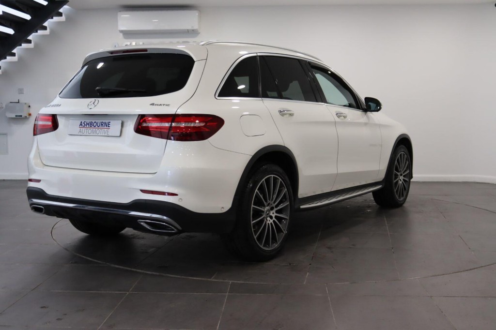 MERCEDES-BENZ GLC 2.1 GLC250d AMG Line 2017