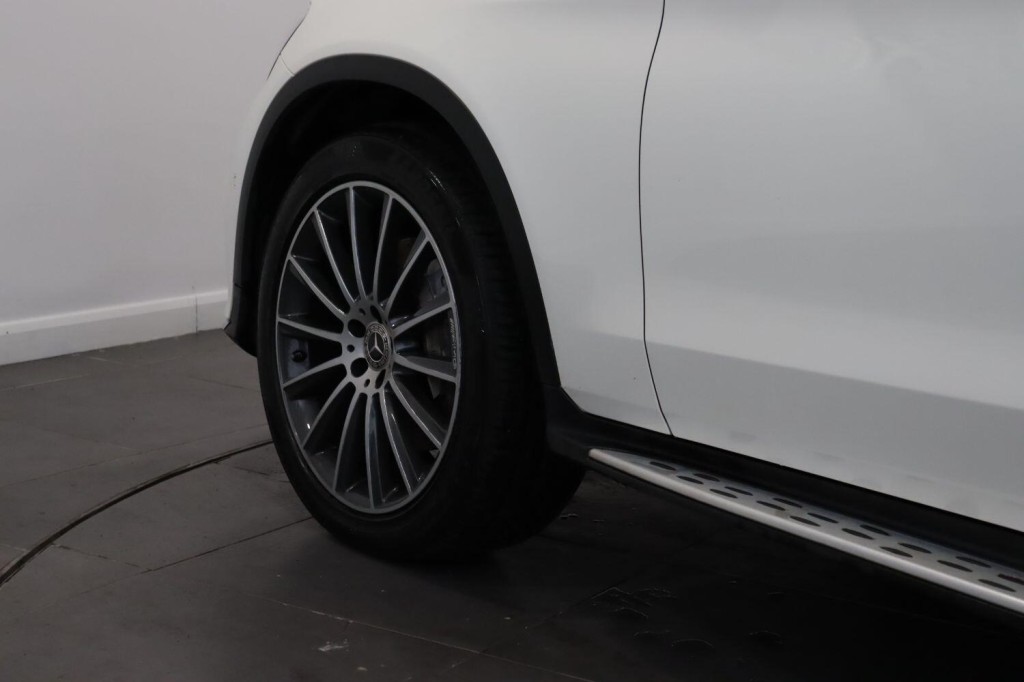 MERCEDES-BENZ GLC 2.1 GLC250d AMG Line 2017