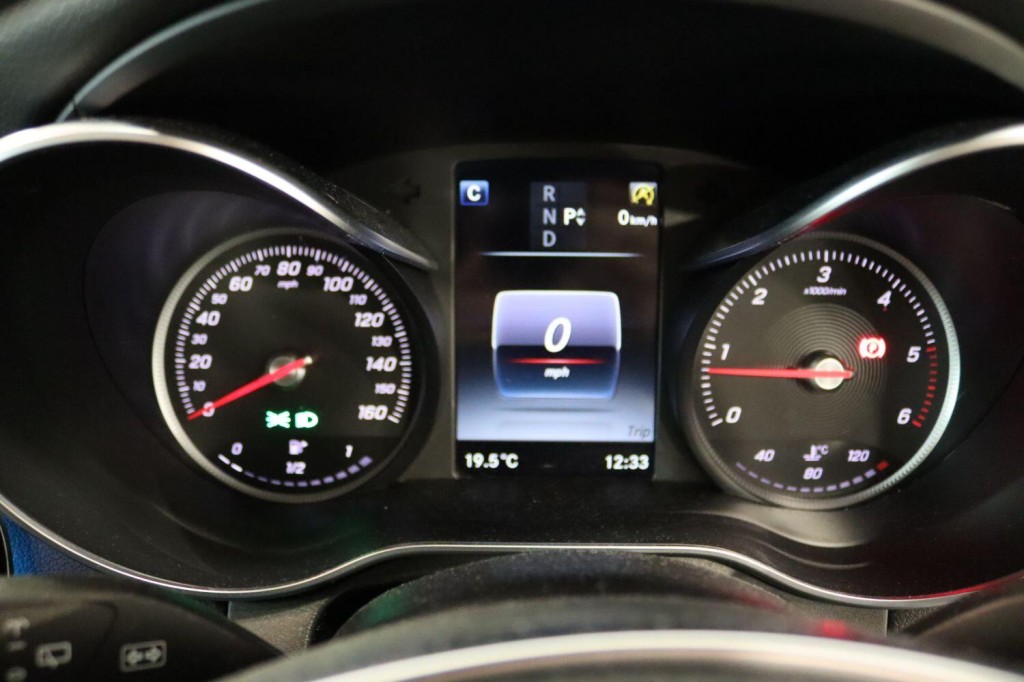 MERCEDES-BENZ GLC 2.1 GLC250d AMG Line 2017