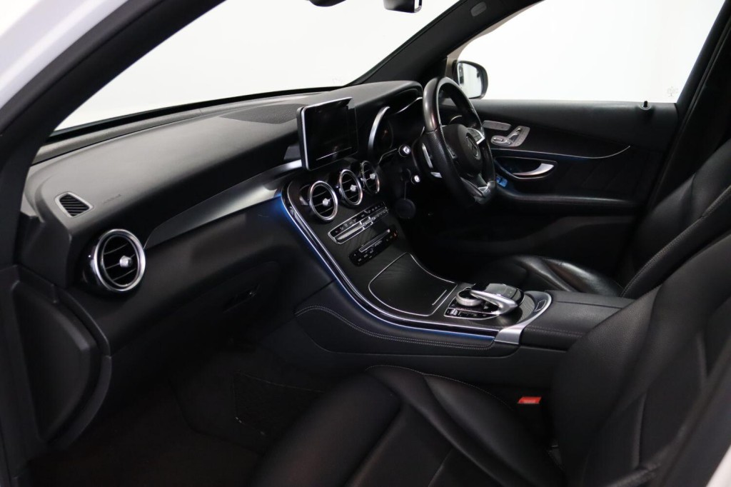 MERCEDES-BENZ GLC 2.1 GLC250d AMG Line 2017