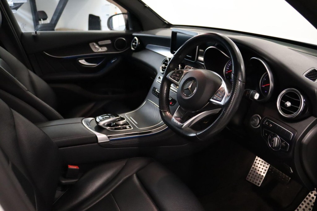 MERCEDES-BENZ GLC 2.1 GLC250d AMG Line 2017