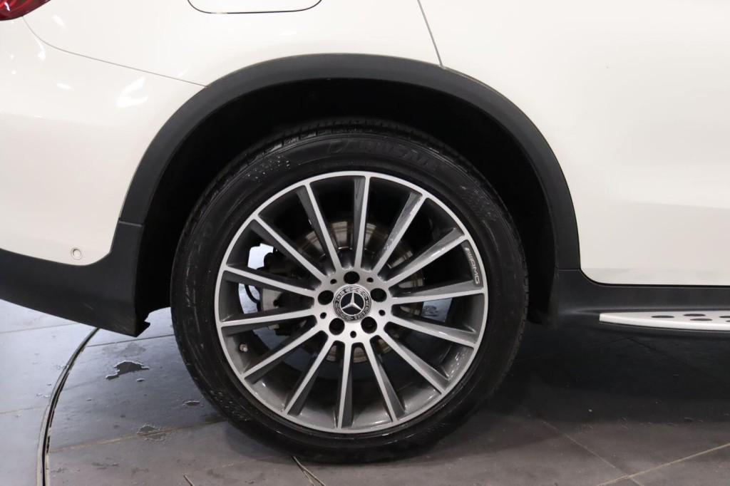 MERCEDES-BENZ GLC 2.1 GLC250d AMG Line 2017