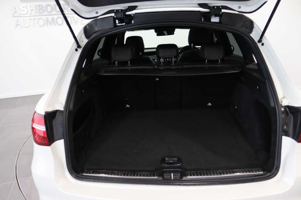 MERCEDES-BENZ GLC 2.1 GLC250d AMG Line 2017