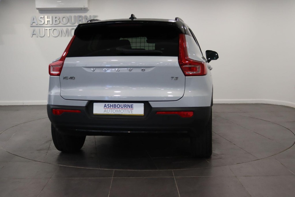 VOLVO XC40 1.5 R-Design T3 (163 hp) Auto 2021