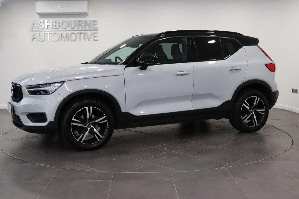 VOLVO XC40 1.5 R-Design T3 (163 hp) Auto 2021