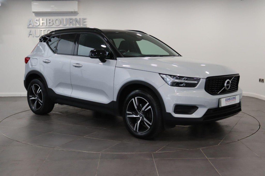 VOLVO XC40 1.5 R-Design T3 (163 hp) Auto 2021