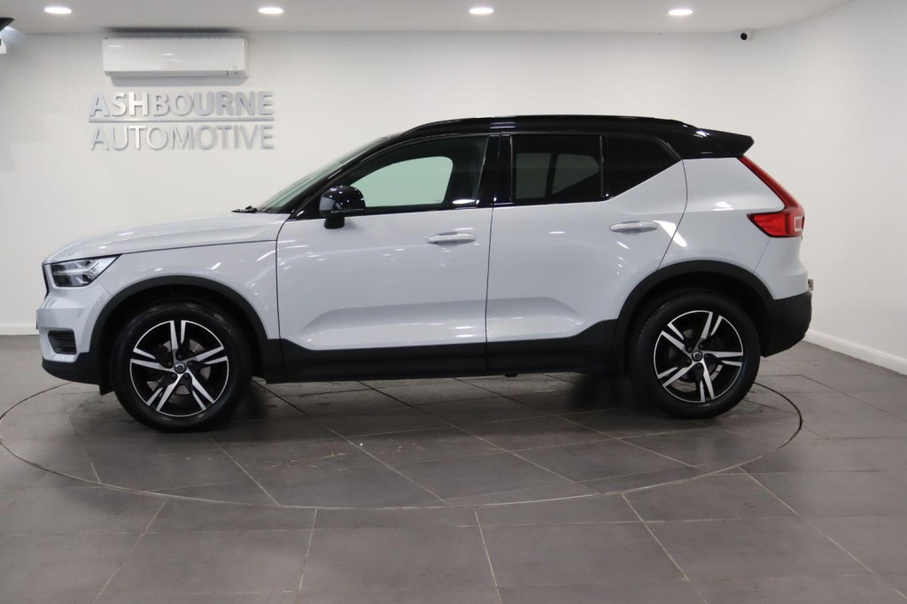 VOLVO XC40 1.5 R-Design T3 (163 hp) Auto 2021