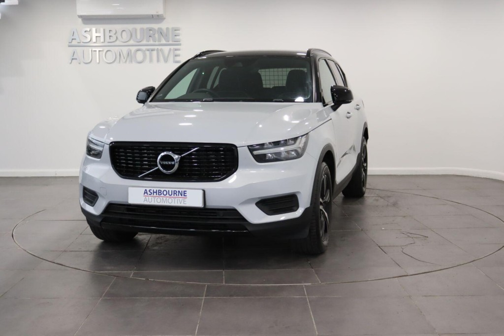 VOLVO XC40 1.5 R-Design T3 (163 hp) Auto 2021