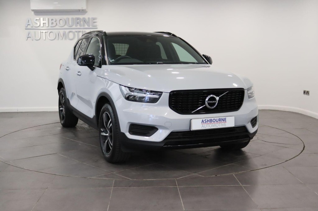 VOLVO XC40 1.5 R-Design T3 (163 hp) Auto 2021