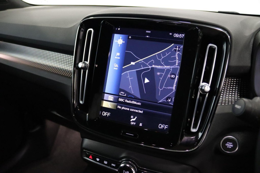 VOLVO XC40 1.5 R-Design T3 (163 hp) Auto 2021