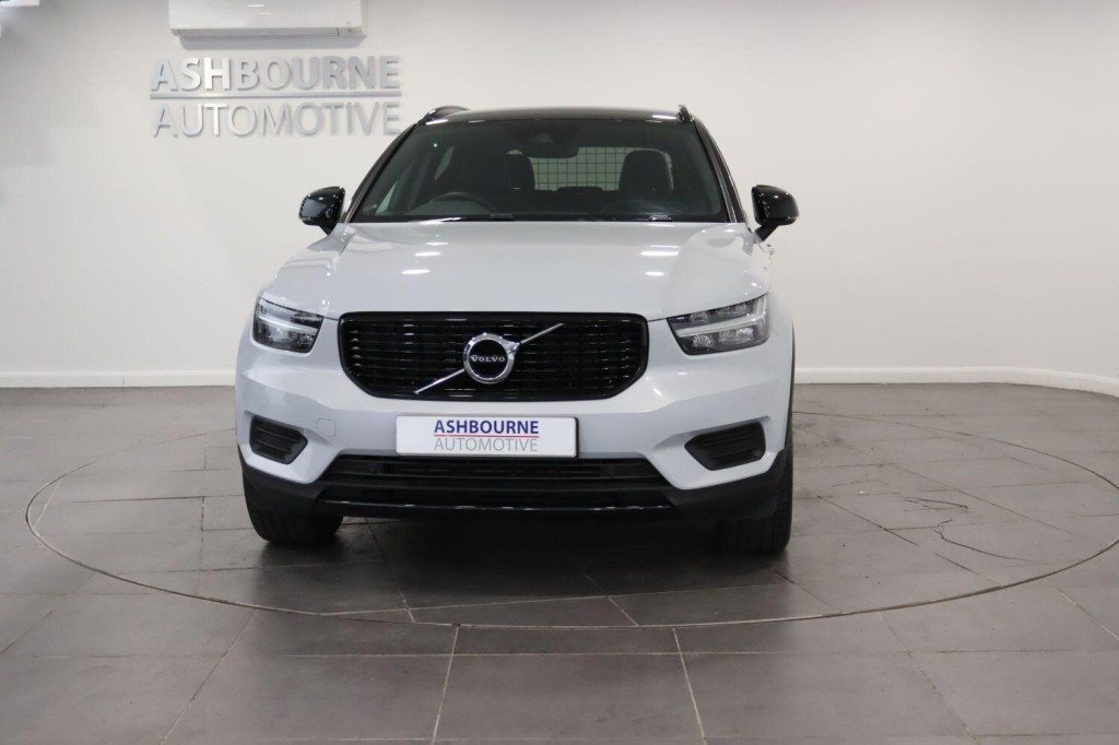 VOLVO XC40 1.5 R-Design T3 (163 hp) Auto 2021