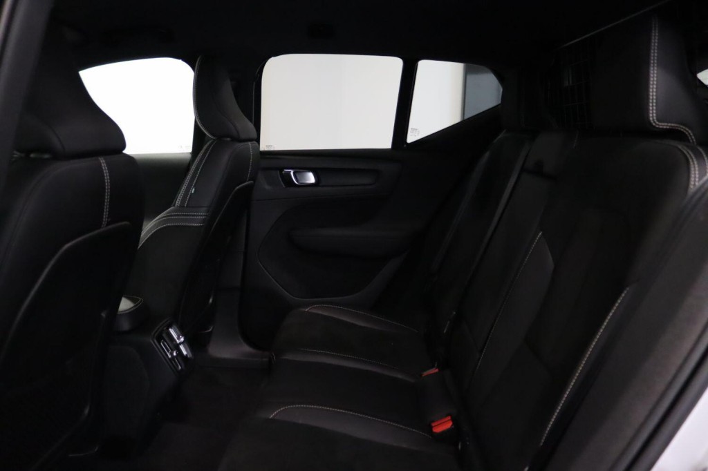 VOLVO XC40 1.5 R-Design T3 (163 hp) Auto 2021