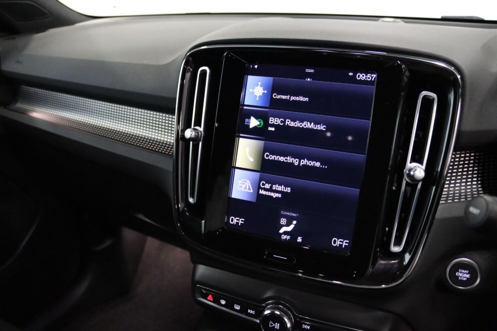 VOLVO XC40 1.5 R-Design T3 (163 hp) Auto 2021