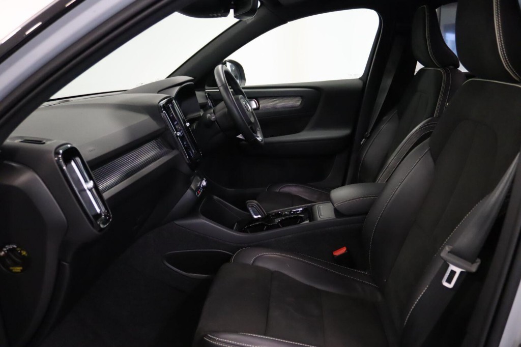 VOLVO XC40 1.5 R-Design T3 (163 hp) Auto 2021