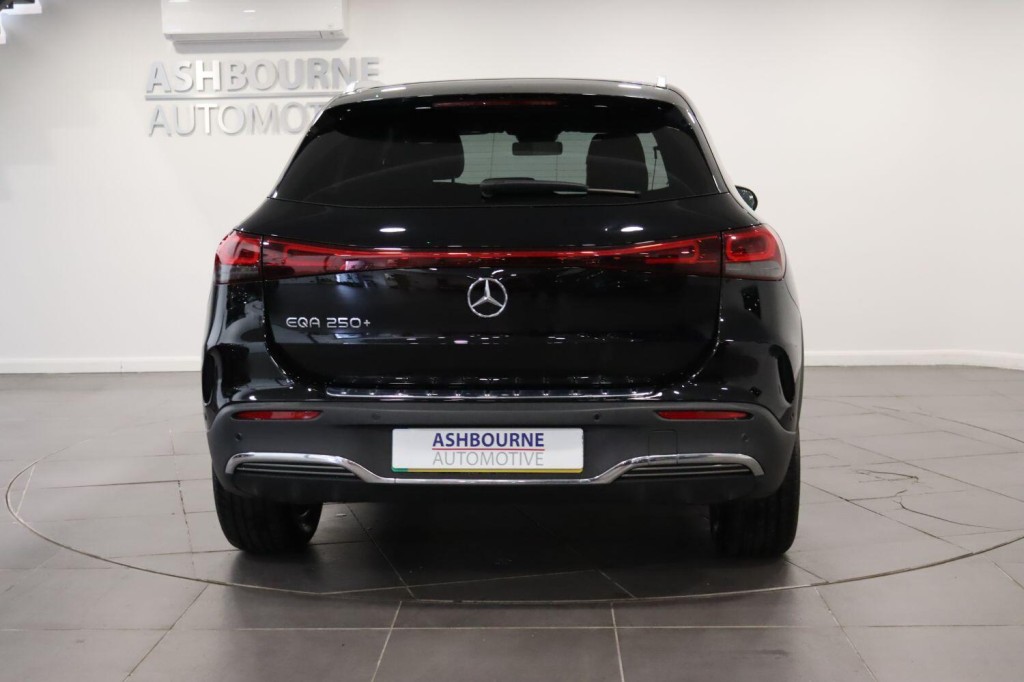 MERCEDES-BENZ EQA EQA 250+ 70.5kWh AMG Line 2022