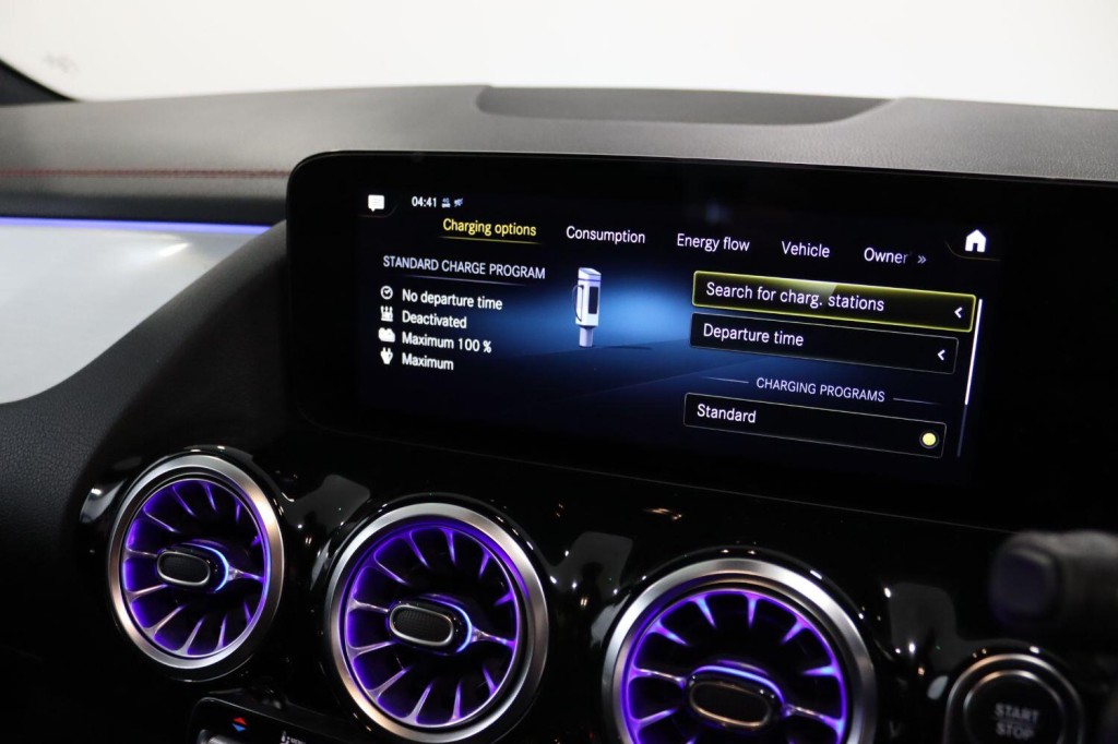 MERCEDES-BENZ EQA EQA 250+ 70.5kWh AMG Line 2022