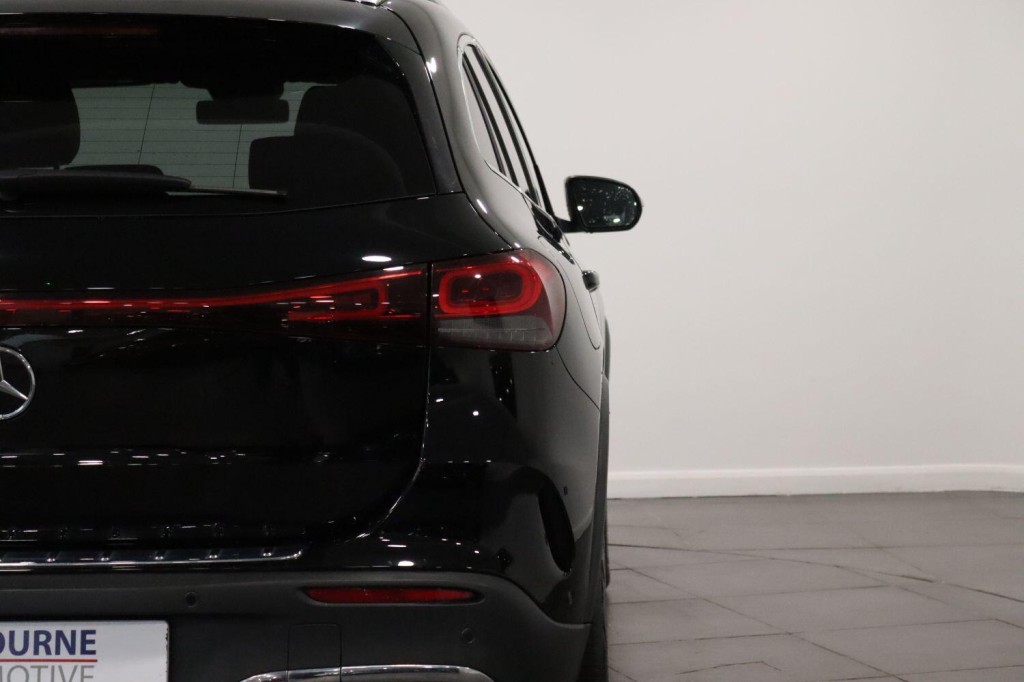 MERCEDES-BENZ EQA EQA 250+ 70.5kWh AMG Line 2022