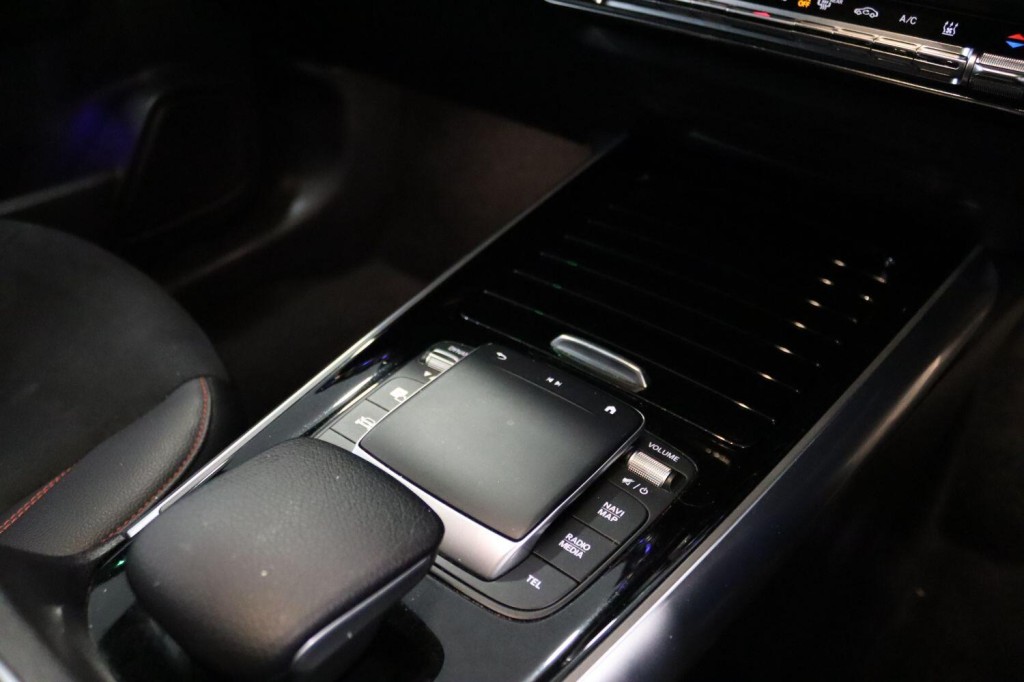 MERCEDES-BENZ EQA EQA 250+ 70.5kWh AMG Line 2022