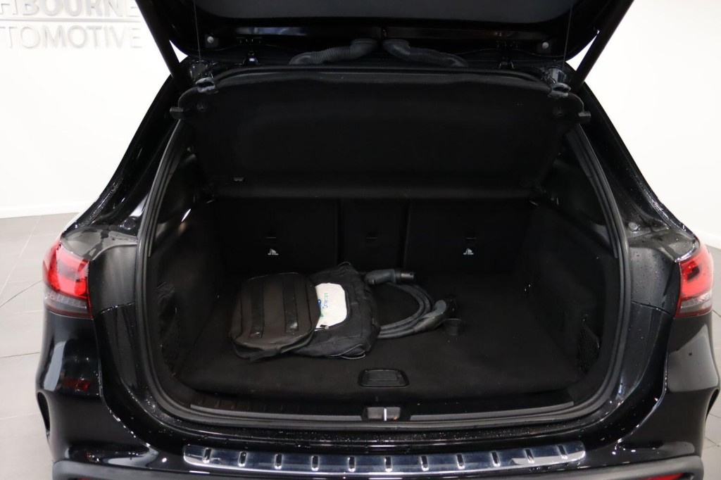 MERCEDES-BENZ EQA EQA 250+ 70.5kWh AMG Line 2022