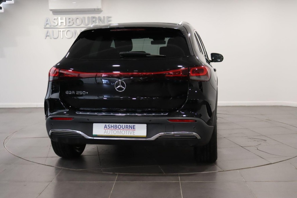 MERCEDES-BENZ EQA EQA 250+ 70.5kWh AMG Line 2022