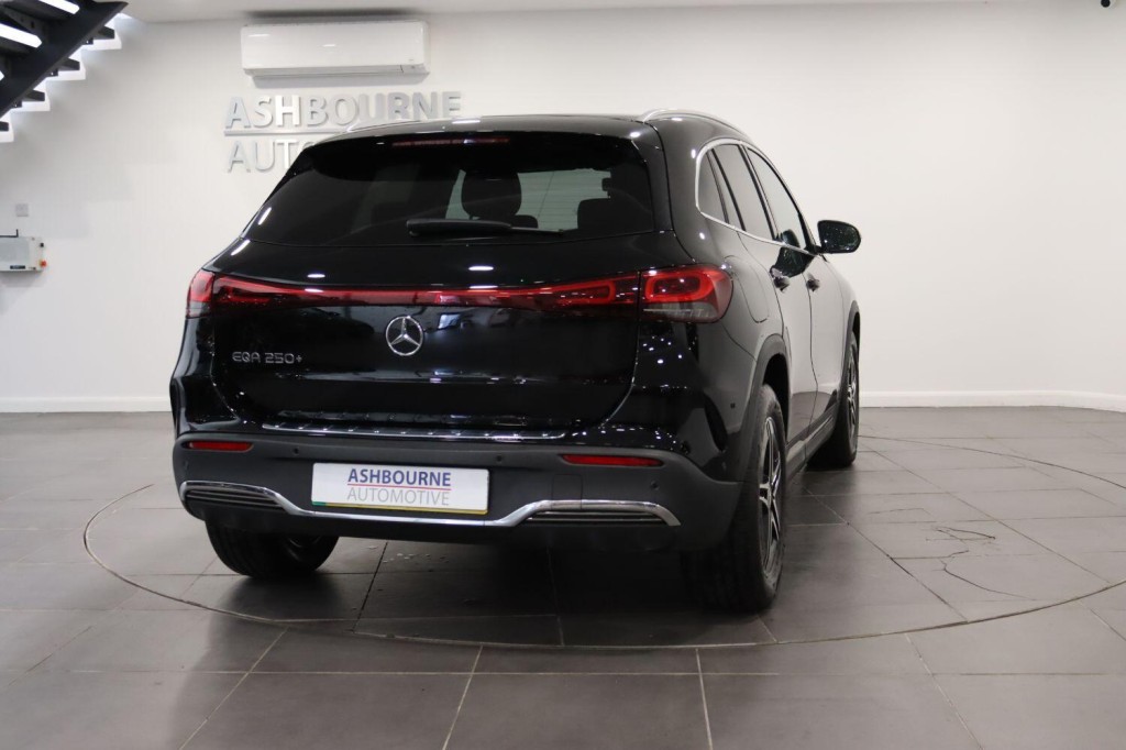 MERCEDES-BENZ EQA EQA 250+ 70.5kWh AMG Line 2022