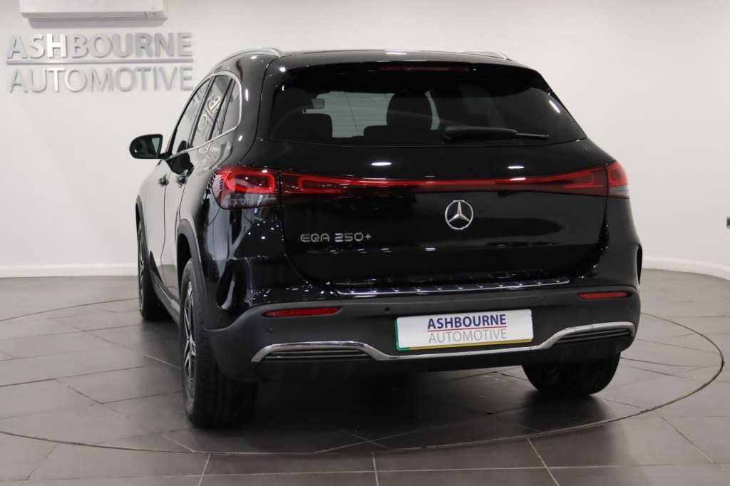 MERCEDES-BENZ EQA EQA 250+ 70.5kWh AMG Line 2022