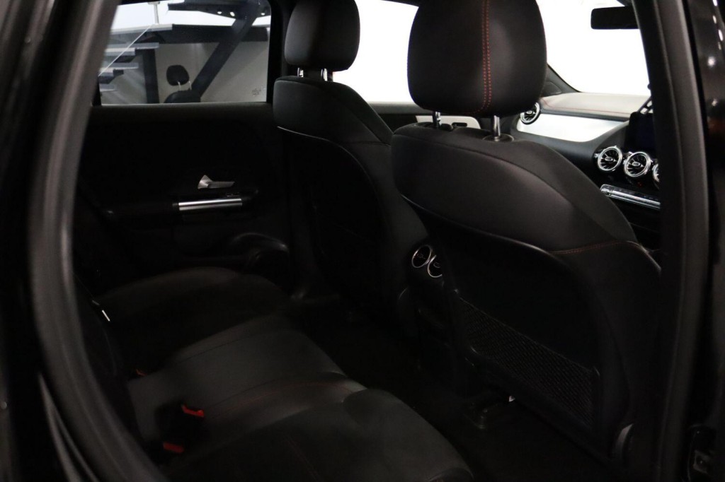 MERCEDES-BENZ EQA EQA 250+ 70.5kWh AMG Line 2022